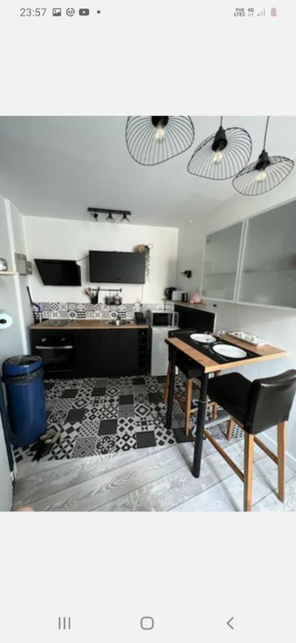 T2 Proche Gare Avec Wifi Apartment ชาร์ตร ภายนอก รูปภาพ